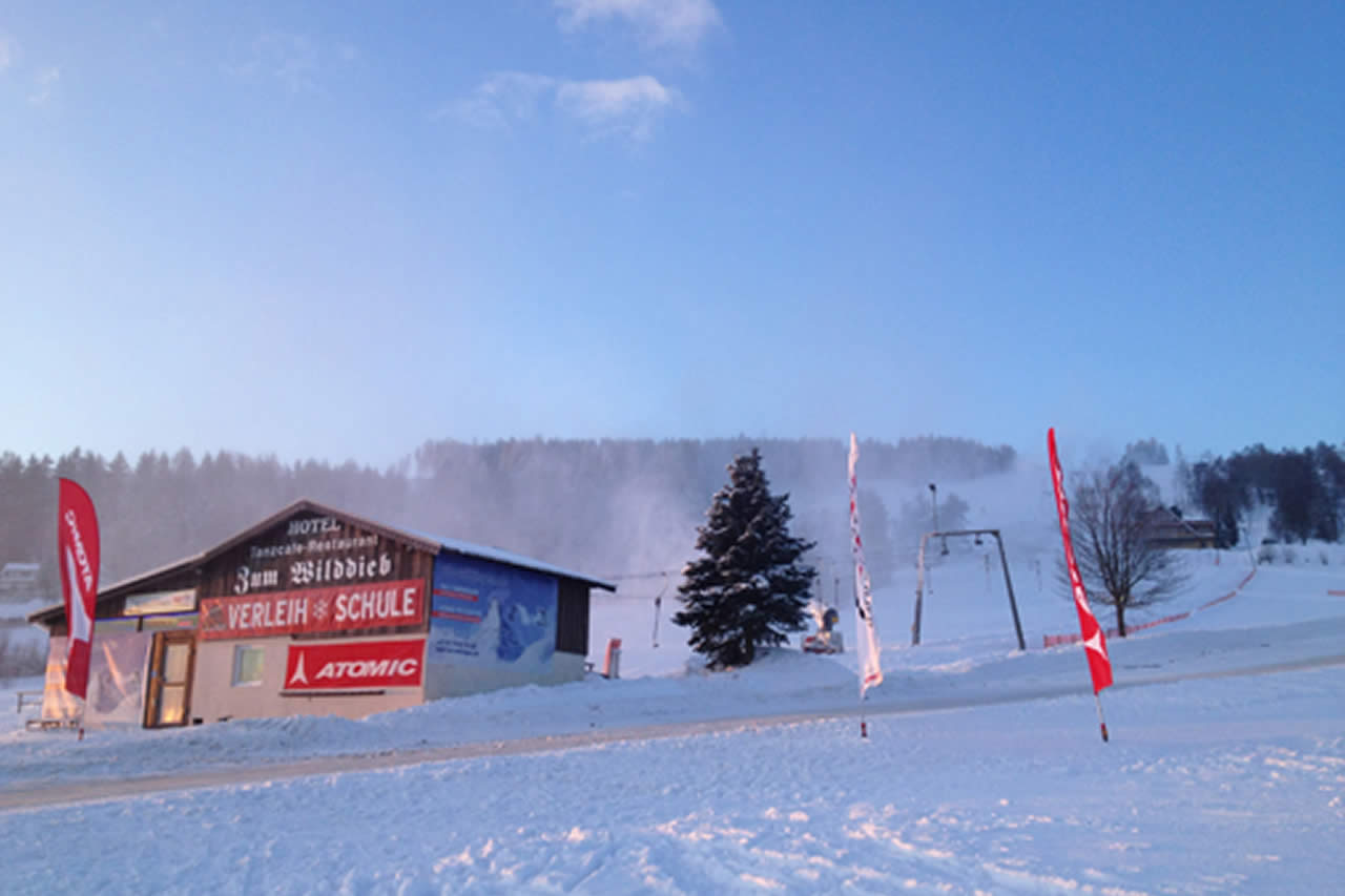 Skischule Wilddieb Willingen, Verleih und Schule direkt am Ettelsberg